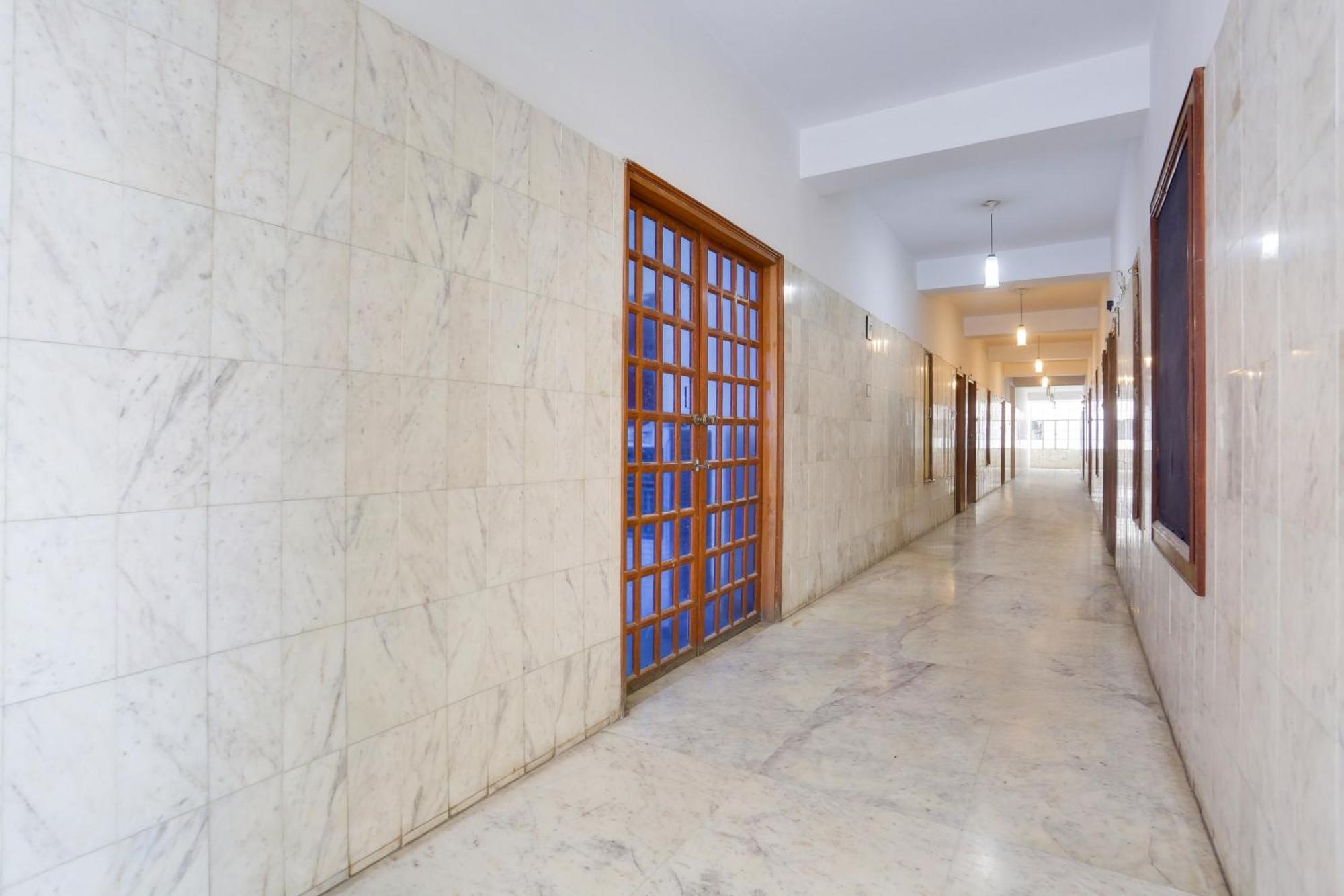 Super Townhouse Pichola Formerly Vinayak Udaipur Exterior photo