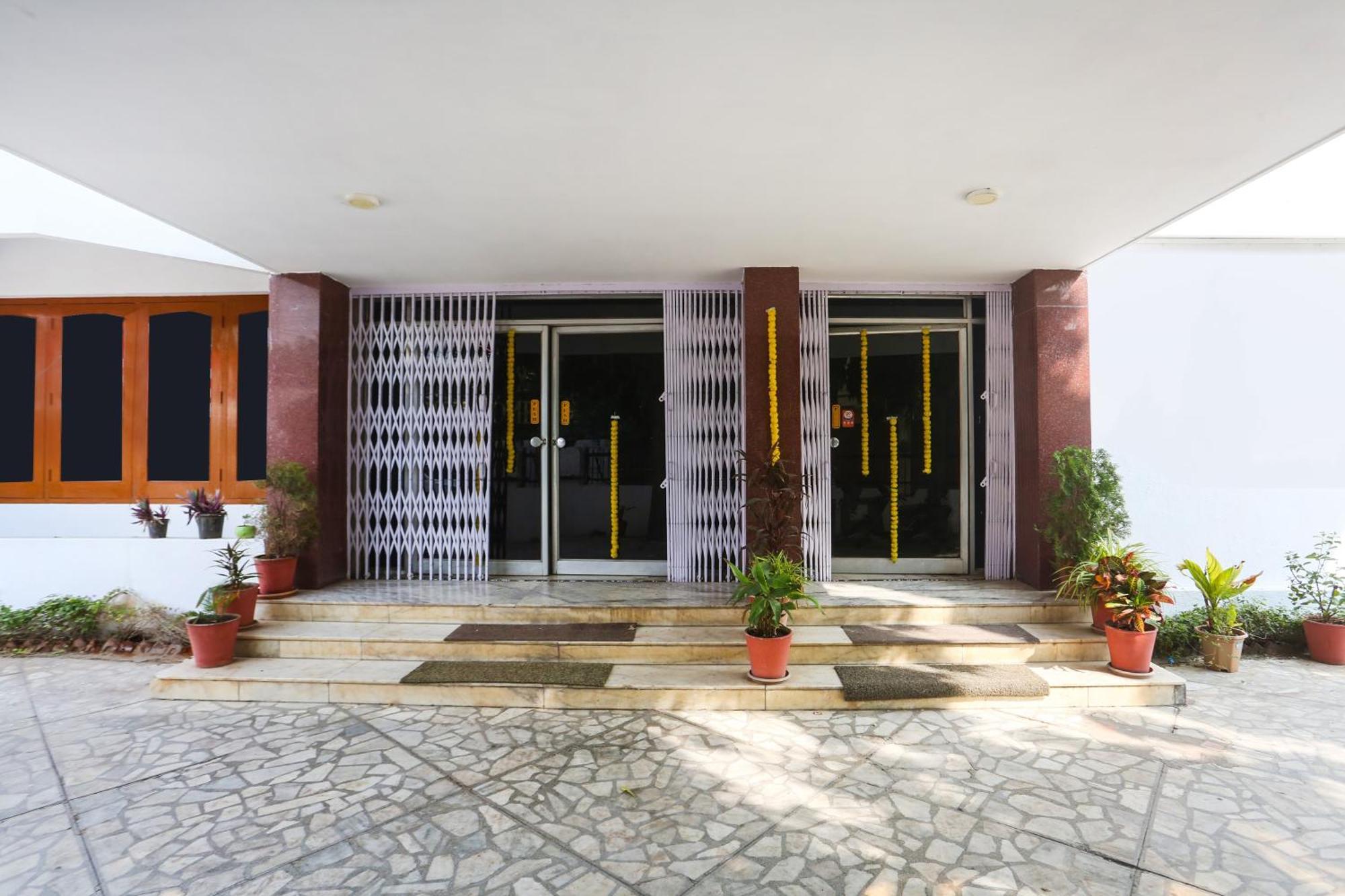 Super Townhouse Pichola Formerly Vinayak Udaipur Exterior photo
